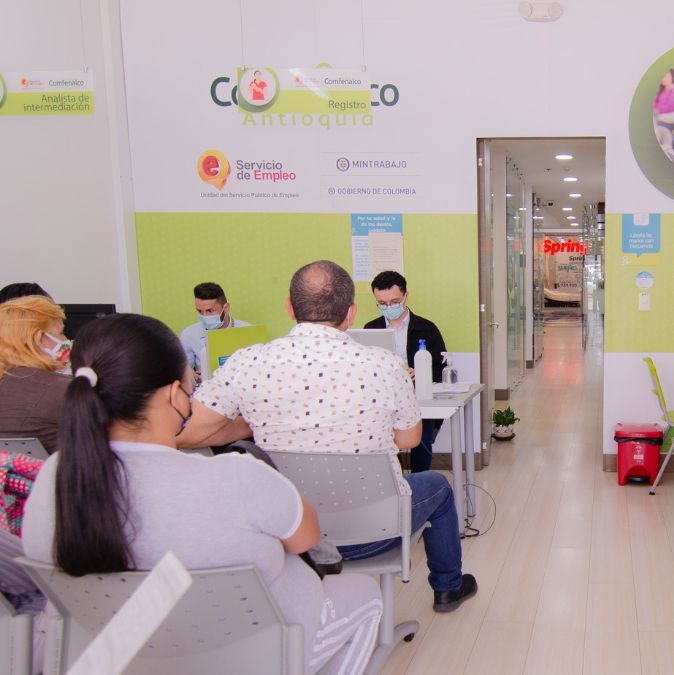 La Agencia de Empleo de Comfenalco Antioquia tiene más de 300 vacantes